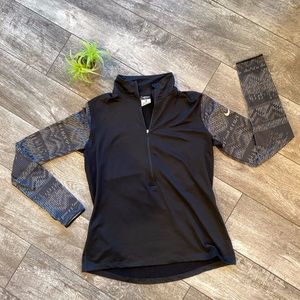 Long Sleeve Nike Dry Fit Quarter Zip - XL